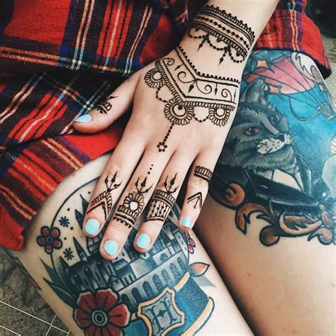 female hand tattoos designs